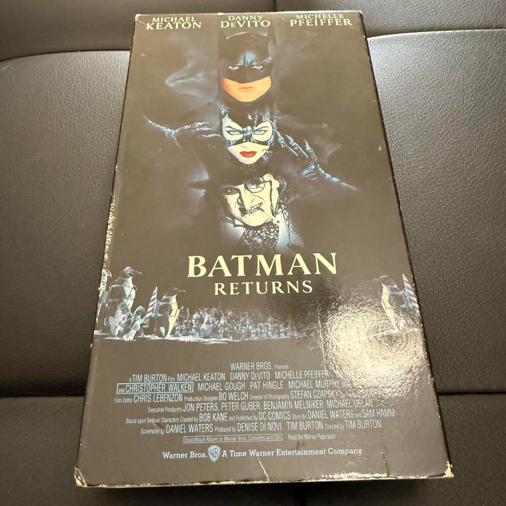1992 Batman Returns VHS - Picture 2 of 5